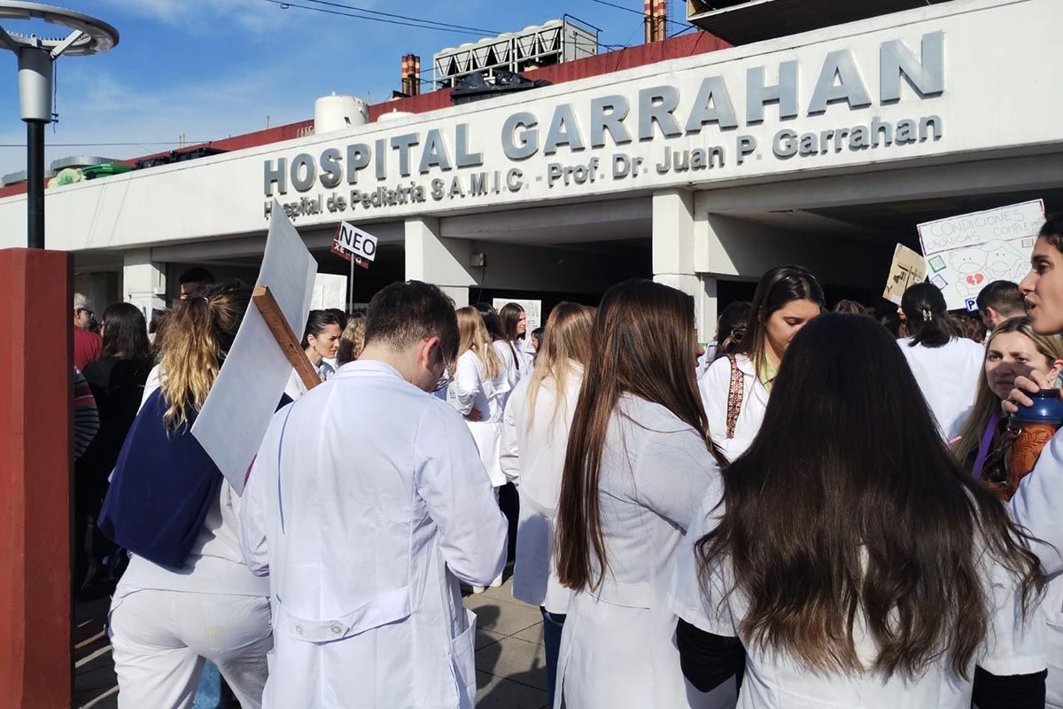 Acatamiento total al paro en el Hospital Garrahan