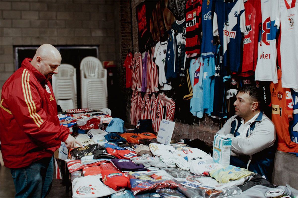 El coleccionismo de camisetas de fútbol, ese reencuentro eterno con el niño interior