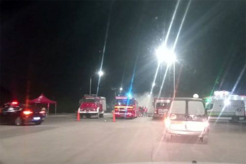 Alarma en la Ruta Nacional A012 por el derrame de ácido clorhídrico de un camión