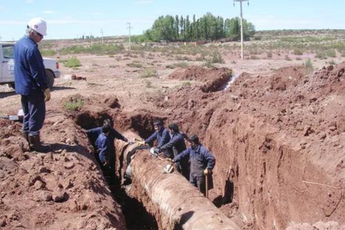 Dos ciudades de Neuquén sufren por la escasez hídrica y un legislador macrista trató a sus habitantes de «planeros del agua”