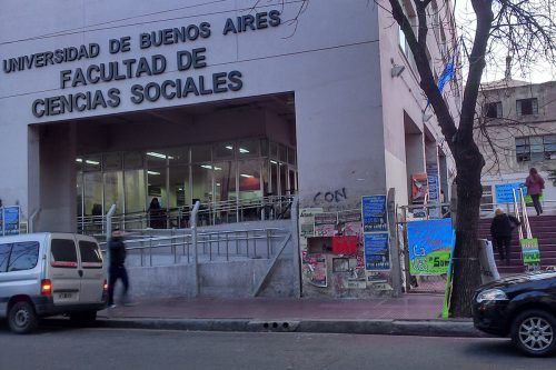 “Exigimos que lleven las urnas para que los estudiantes detenidos puedan votar”