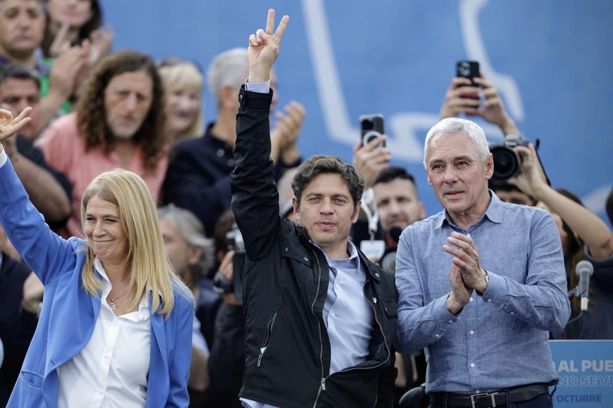 Kicillof, ante una multitud en Berisso: “La única pelea que me interesa es contra las políticas de Milei»