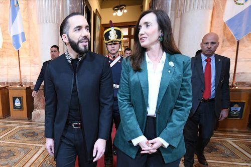 Luego de reunirse con Milei, Bukele pasó por el Congreso y tuvo foto con Villarruel