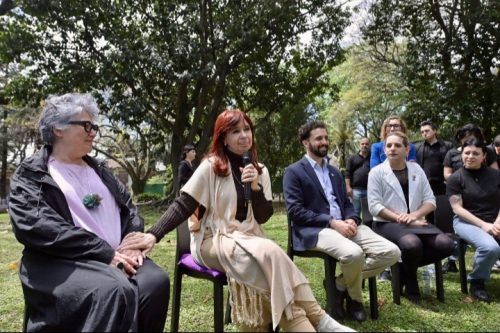 Cristina Kirchner visitó la Universidad Nacional de las Artes