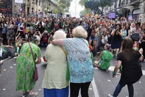 Contagiar coraje para frenar el avance fascista