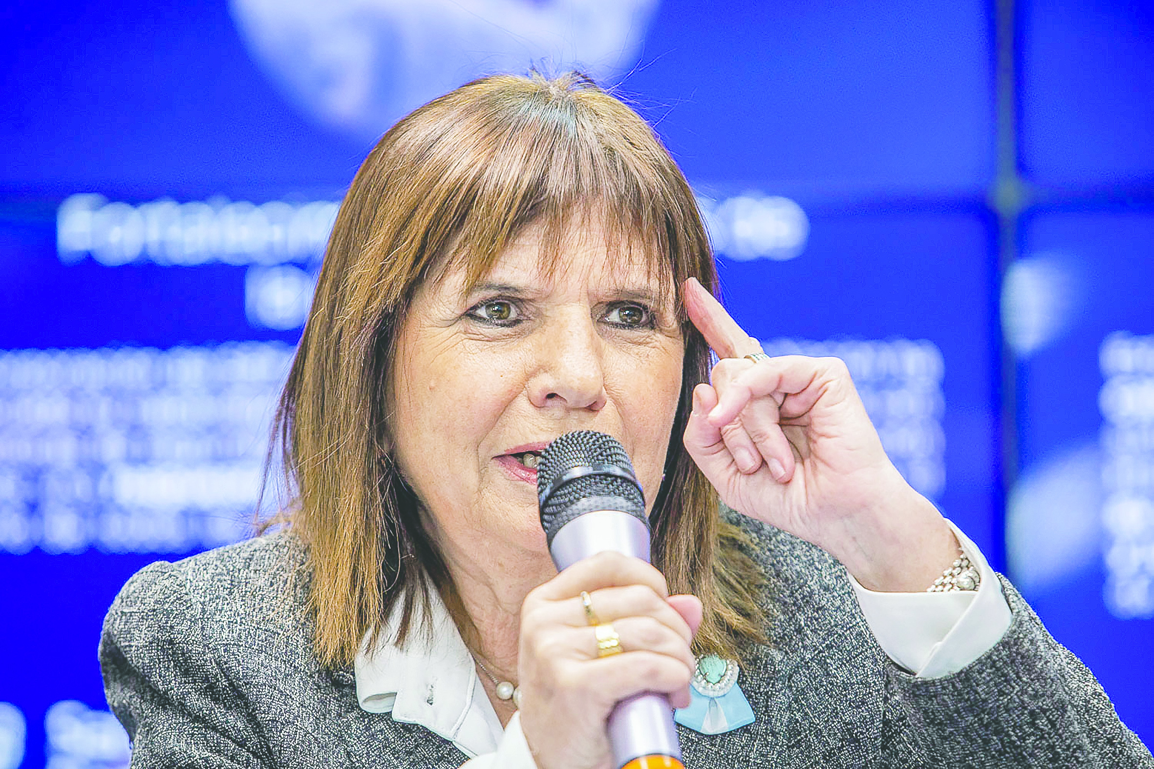 Arde la interna del PRO: «Cada cuatro o cinco años Bullrich cambia de partido»