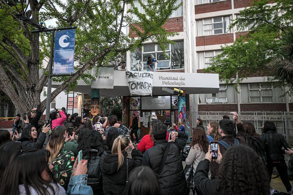 Tras el veto, emerge el «estudiantazo» en las universidades nacionales