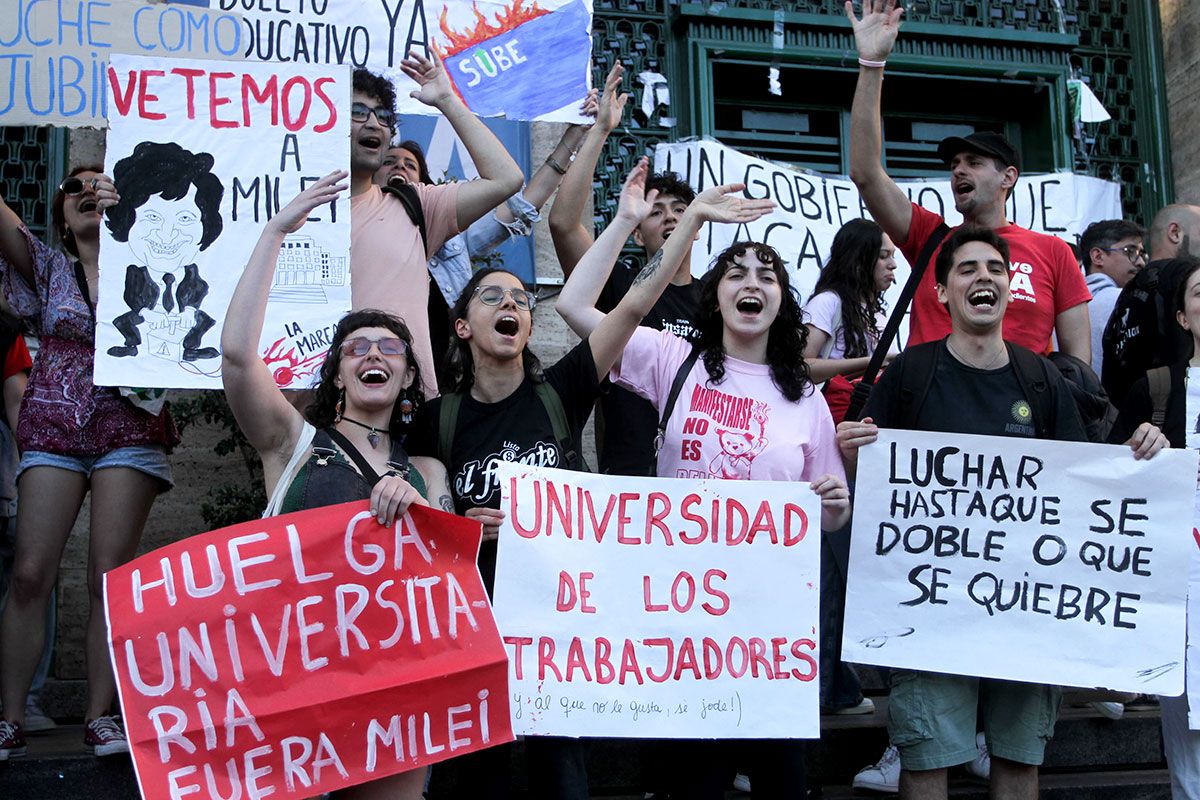 Con total acatamiento en todo el país, docentes universitarios cumplen 48 horas de paro y marcharán con los jubilados