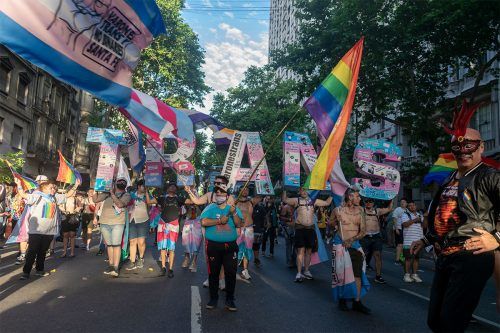 Nunca más al clóset: Asamblea Antifascista LGTBINBQ+ contra el odio de Milei