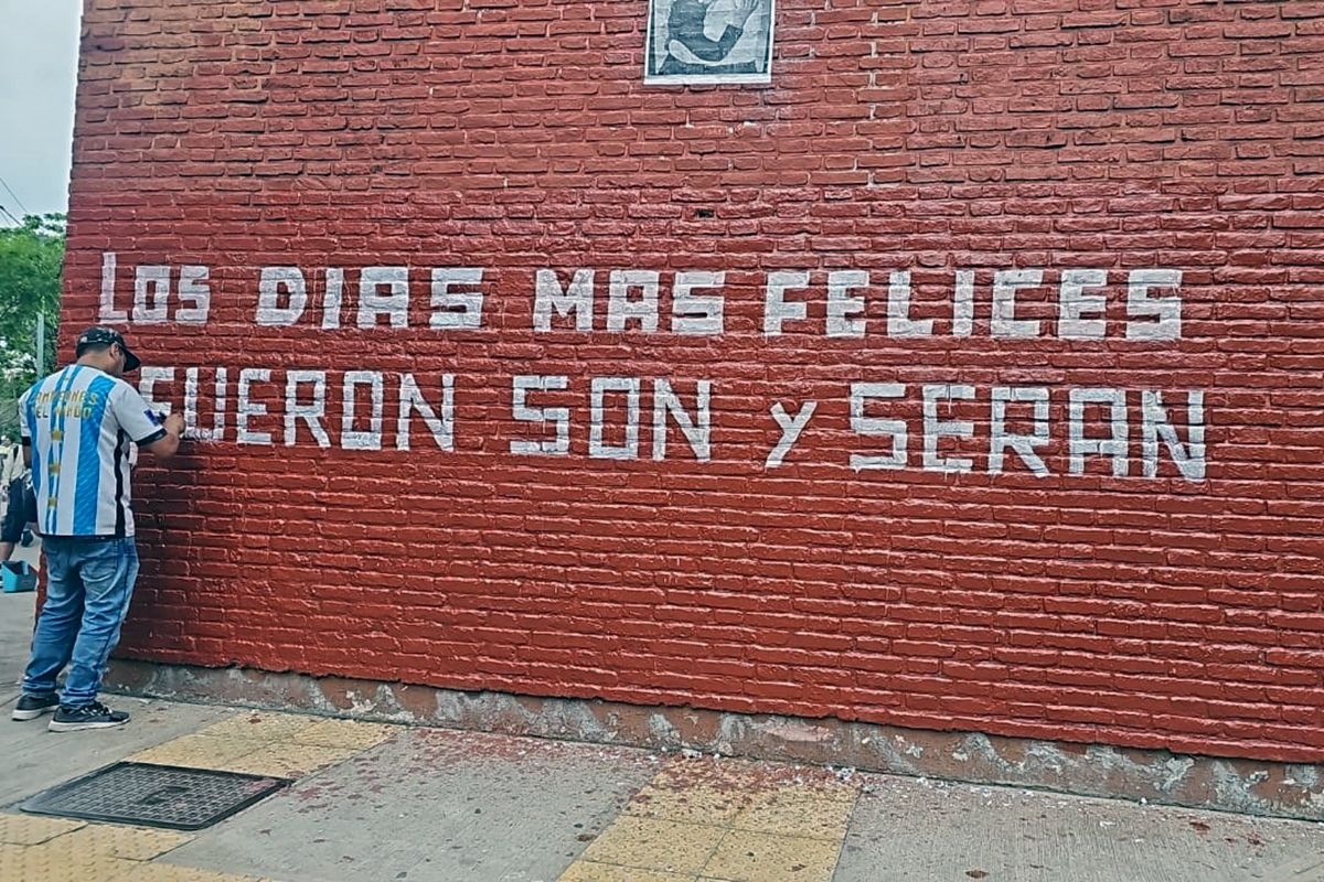 Volvió Perón: restauraron el mural que habían «borrado» en una esquina de Caballito