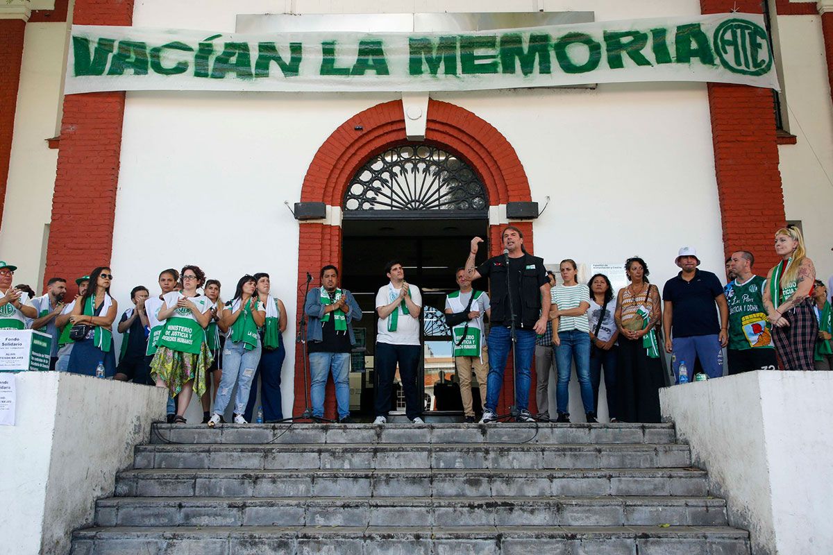 Un nuevo atropello de Baños: impidió el ingreso de delegados y trabajadores a la Secretaría de Derechos Humanos