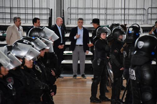 De qué trata el nuevo cuerpo policial porteño creado para frenar la protesta de mujeres, estudiantes y jubilados