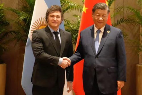 Milei se reunió con Xi Jinping pese a su promesa de “no negociar con comunistas”