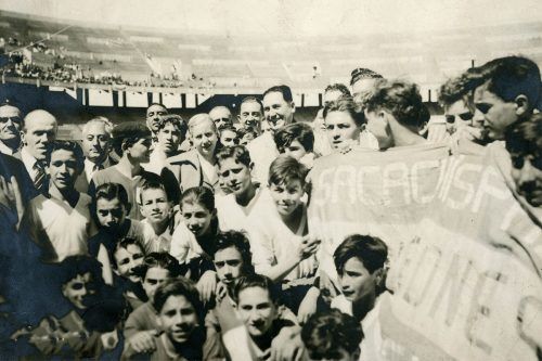 El primer club peronista: Sacachispas, del potrero a los Juegos Evita y la cancha propia