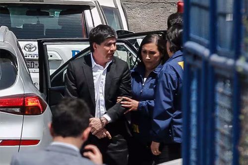 Arrestan en Chile al exviceministro del Interior acusado de presunto abuso sexual y violación