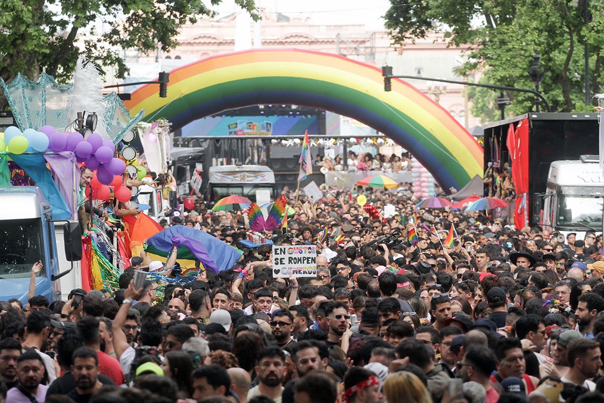 Marcha del Orgullo 2024: una multitud de Plaza de Mayo al Congreso para defender lo conseguido