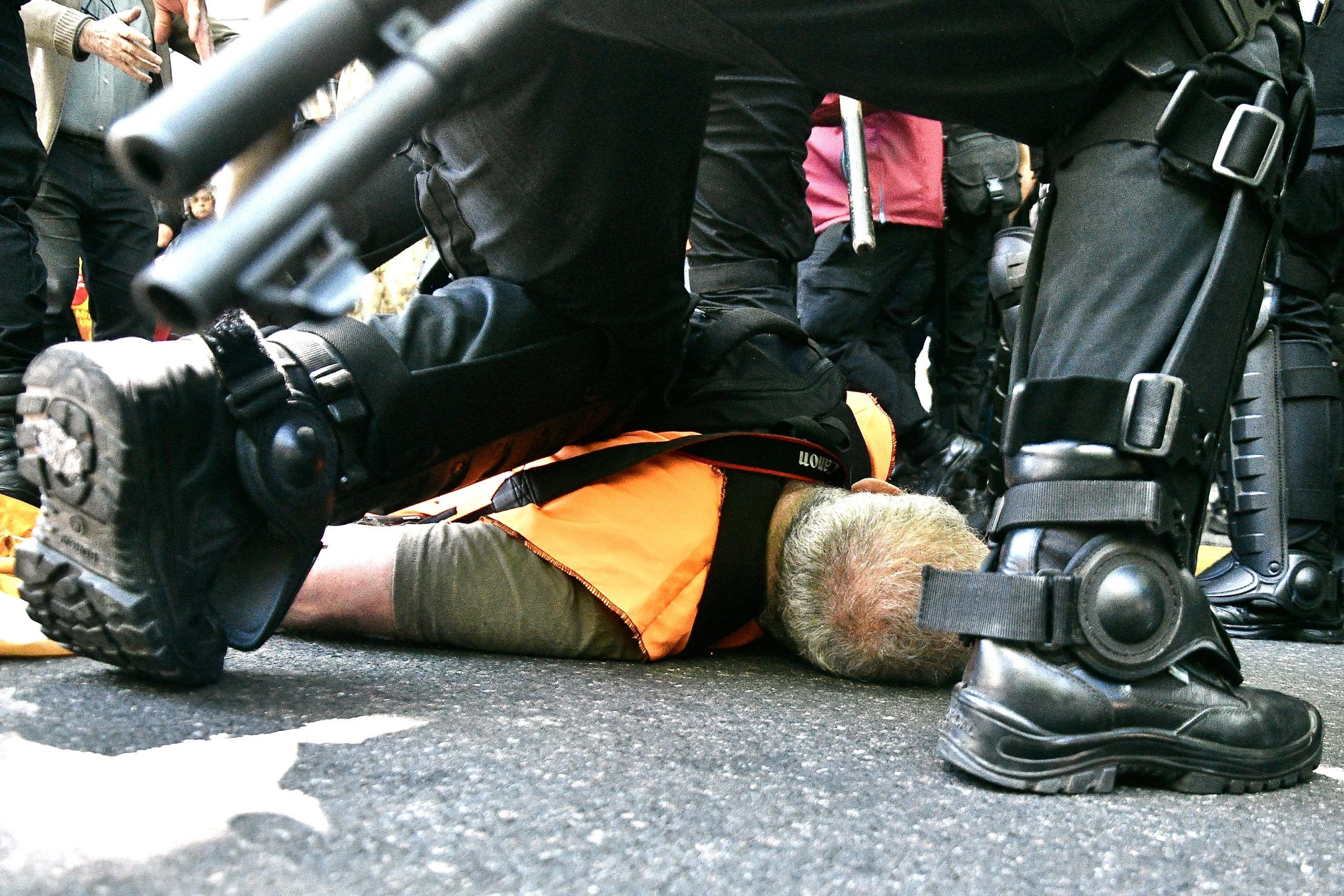 Magistrados de todo el país rechazaron la represión a jubilados y dieron su apoyo a la jueza que ordenó liberar a los detenidos