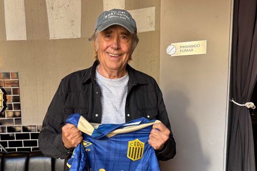 Serrat y un emotivo homenaje a Fontanarrosa