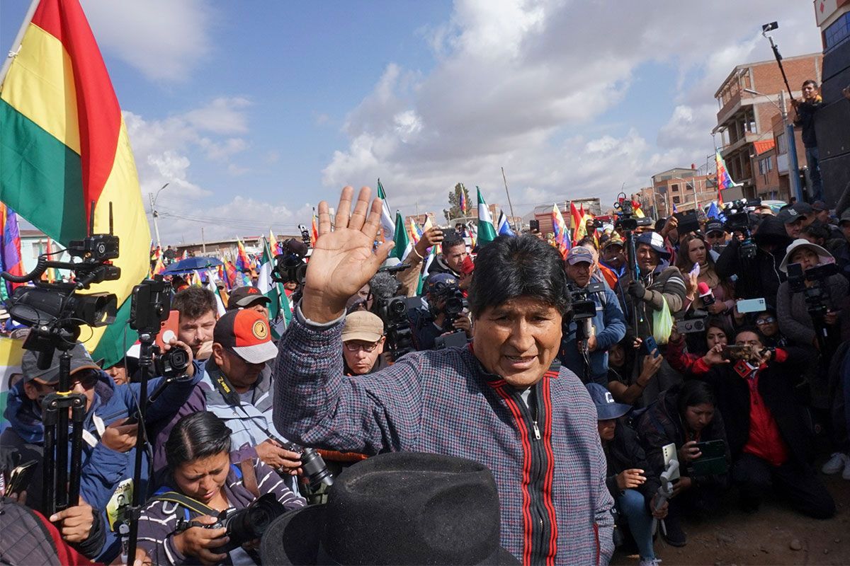 Evo Morales acusó a opositores de impedir el retorno de un indígena a la presidencia