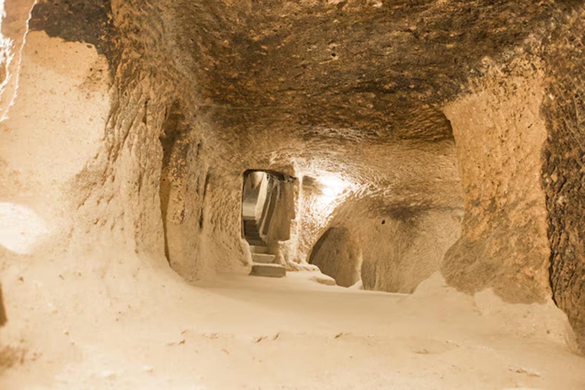 Templo griego: su monumental entrada fue descubierta cerca del  Nilo