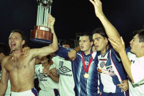 La década del ’90, una fábrica de copas, copitas y copones de la Conmebol: 12 torneos diferentes