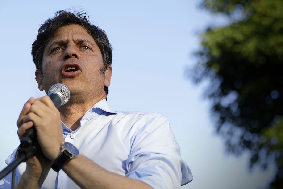 Kicillof volvió a cuestionar las políticas de Milei: «Estan haciendo pedazos la capacidad de consumo del pueblo argentino»