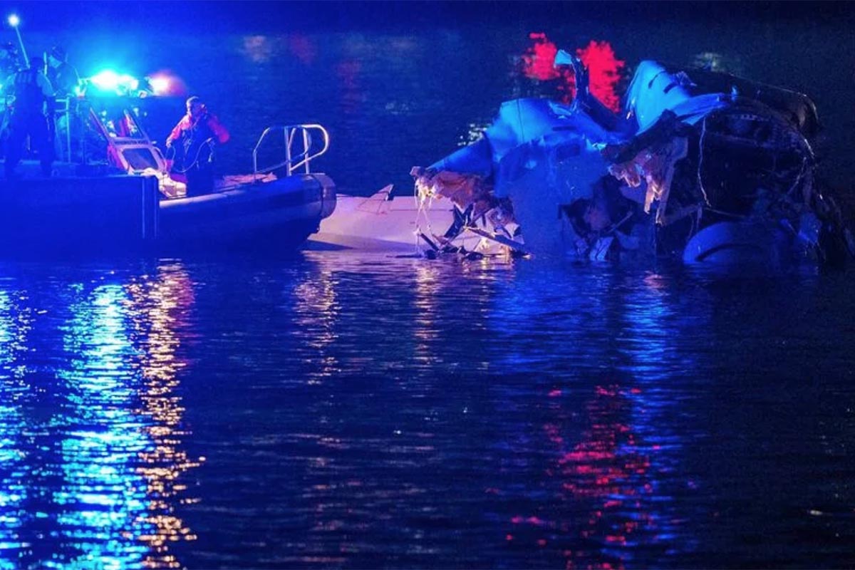 Tragedia aérea en Washington: llevan rescatados 18 cuerpos del río Potomac