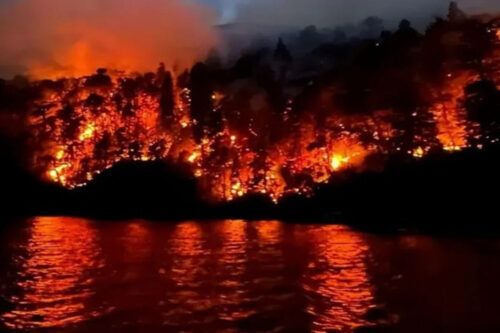 El fuego no da tregua en el Parque Nacional Nahuel Huapi: “El incendio podría extenderse hasta abril”