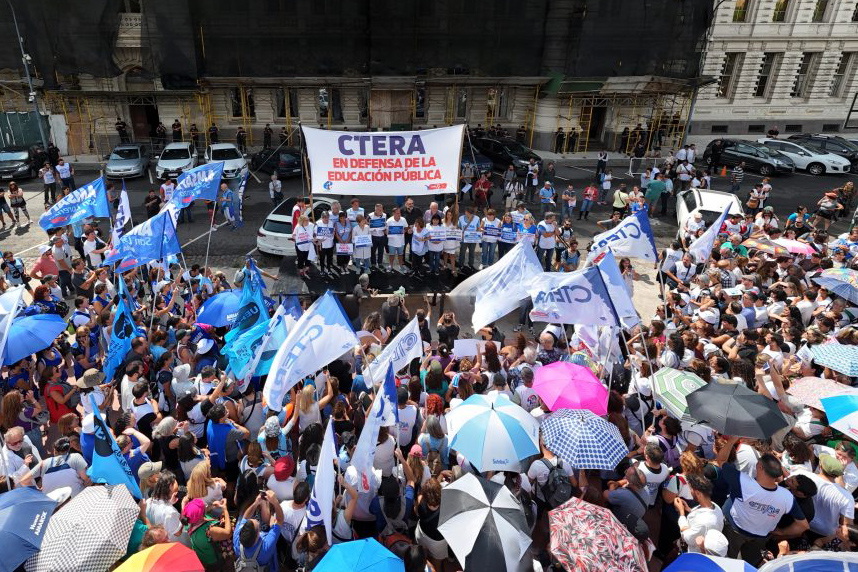 Paro nacional docente: más del 90% de adhesión y acto en defensa de la educación pública