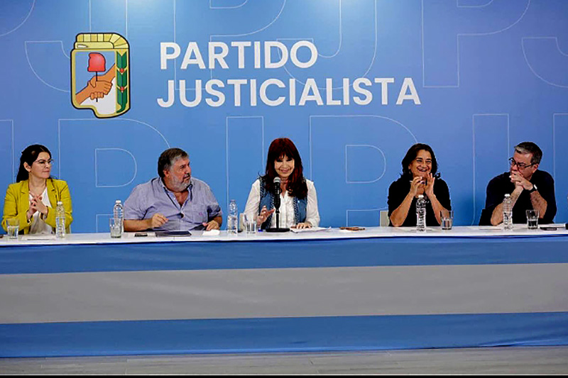 El Consejo del PJ aprobó una conducción partidaria aliada a Cristina y armó una mesa de acción política para ordenar la interna