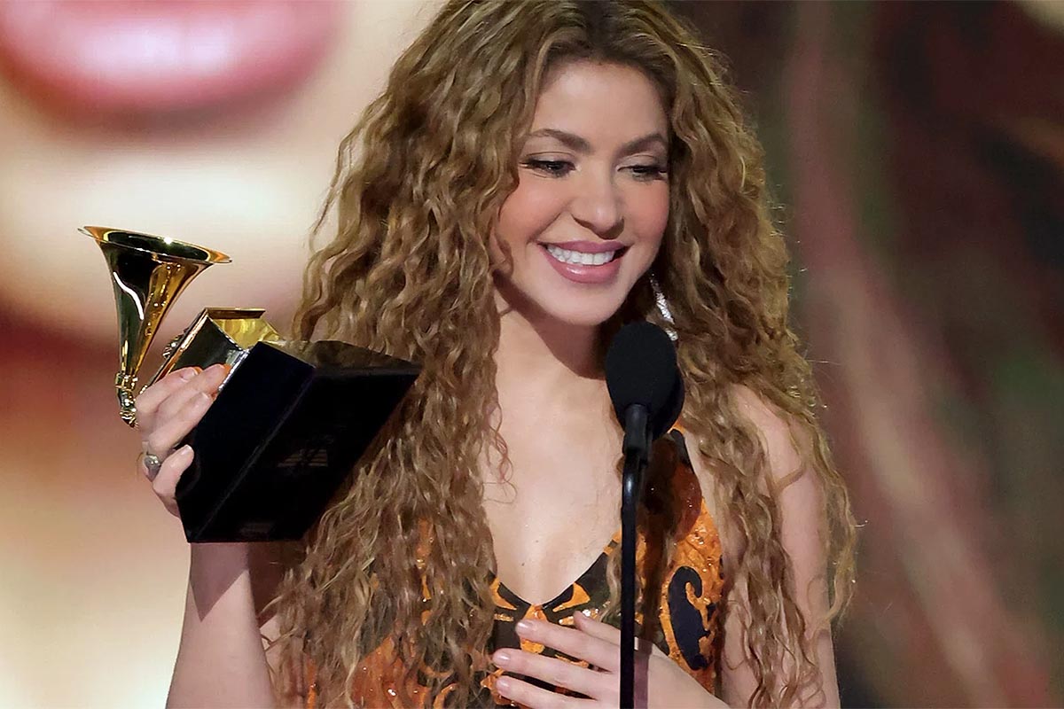 Shakira dedicó su Grammy a sus «hermanos y hermanas inmigrantes»: «Siempre lucharé con ustedes»