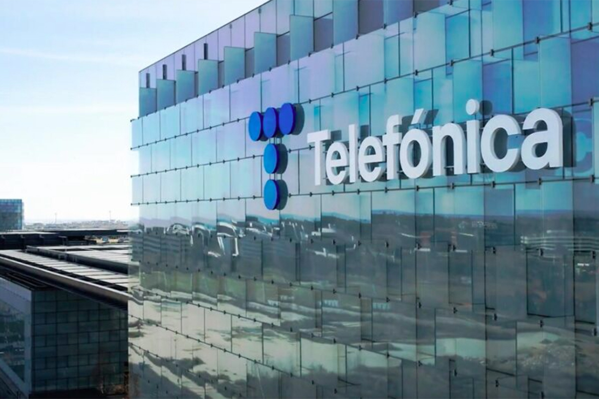 Telecom anunció la compra de Telefónica Argentina y el gobierno amenaza con anular la operación 