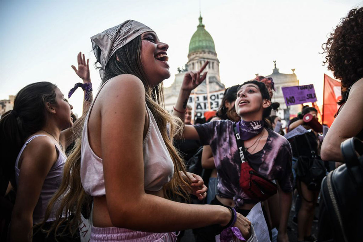 “Milei, sos un estafador”, el eje de la marcha transfeminista que se prepara para el 8M