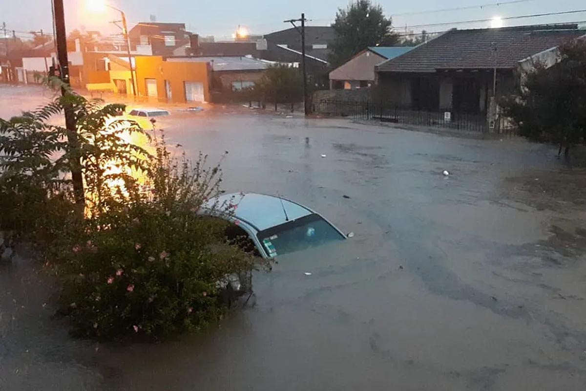 Otro temporal en Bahía Blanca vuelve a provocar daños enormes