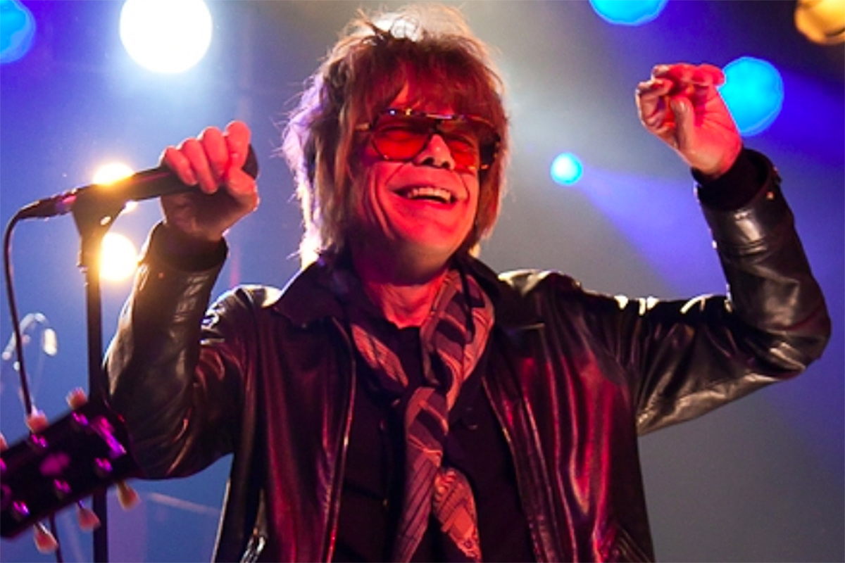 David Johansen, frontman de los New York Dolls y pionero del punk, murió a los 75 años