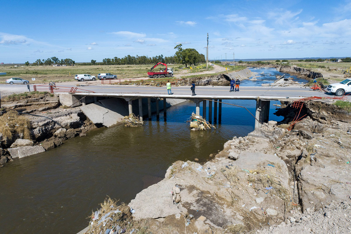 Comenzó la reconstrucción de Bahía Blanca: cuál es el plan de obras que ejecutará la Provincia